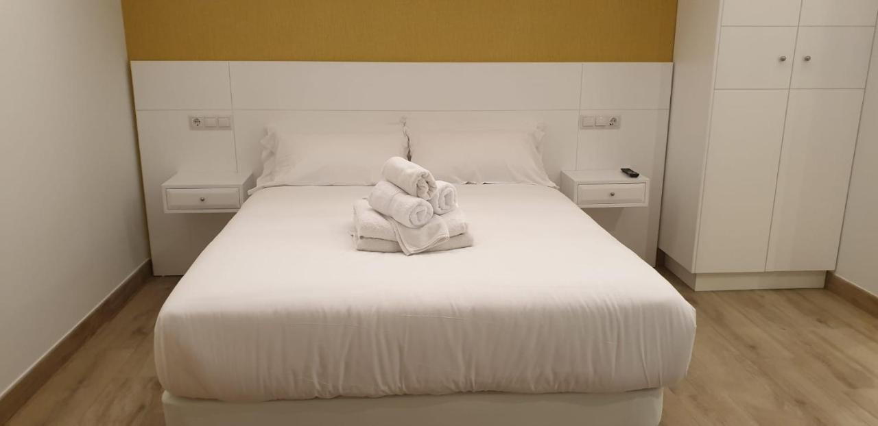 Alumar Apartamentos Muxia Bagian luar foto